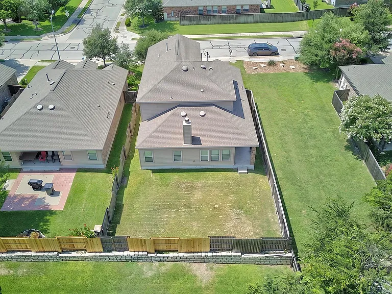 4601 Chestnut Meadows Bnd — Photo 33