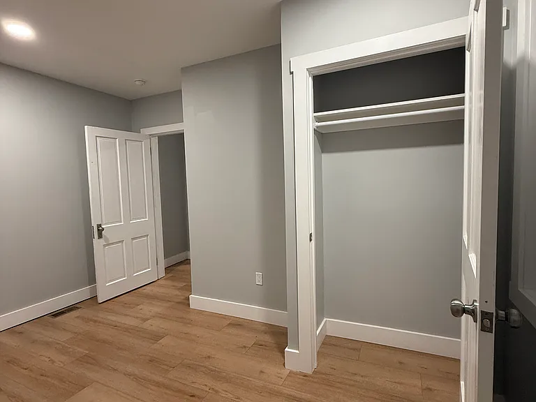 23 E Washington Ave — Photo 29