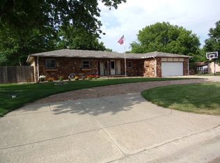 510 W Homestead Dr, Colwich, KS 67030