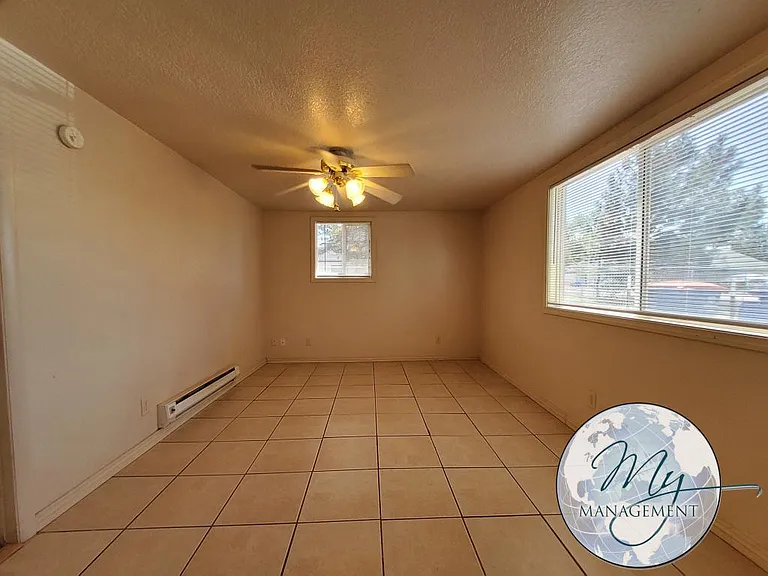 1 bed, 1.0 bath, 465 sqft, $995 — Photo 9