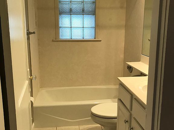 5th image of 7507 Hoover Ave Floor 2