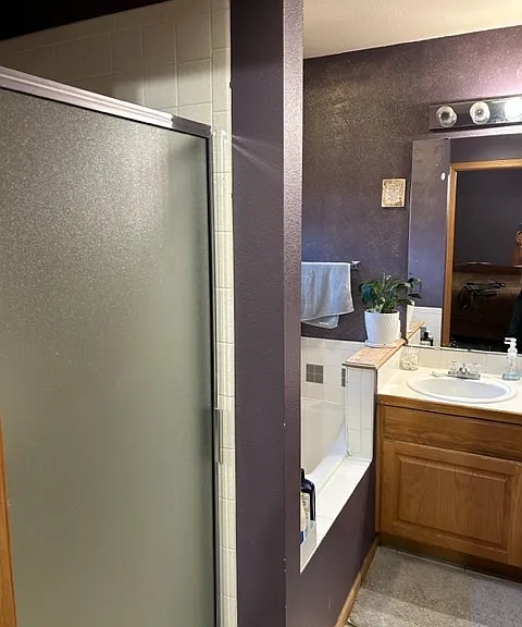 3902 Century Dr — Photo 5