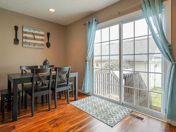5th image of 5642 Crystal Falls St