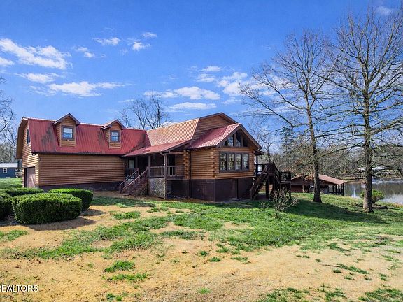 2nd image of 125 Brown Rd