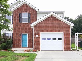 3848 Maribeau Woods Dr, Greensboro, NC 27407