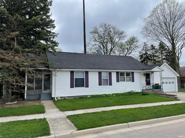 2621 Milburn Blvd, Mishawaka, IN 46544