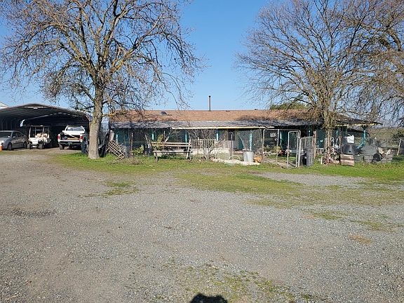 3rd image of 12775 Woods Rd