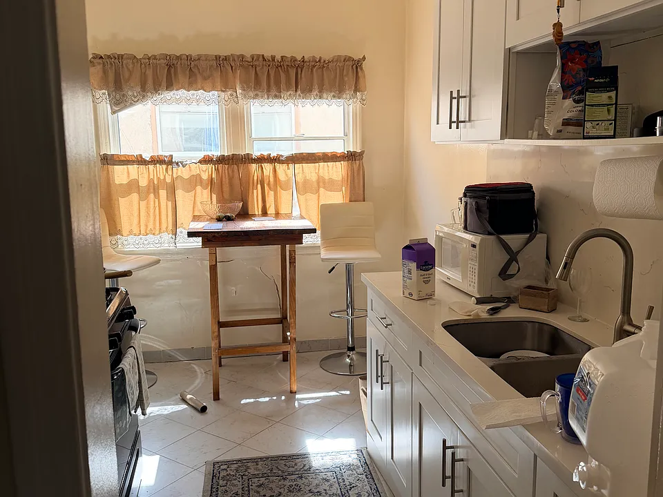 362 W Palmer Ave #5