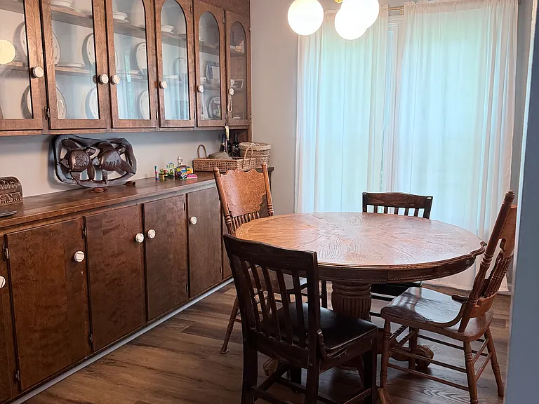 107 Sherwood Dr — Photo 4