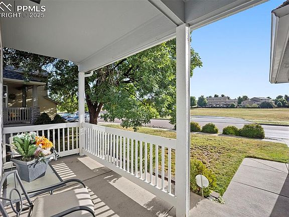 4th image of 6026 Oakwood Blvd