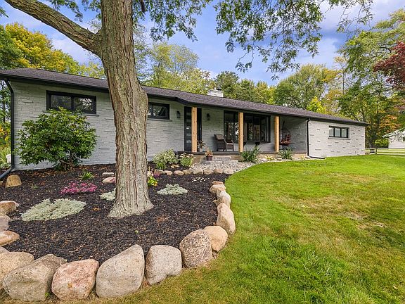 4th image of 4130 Neptune Dr