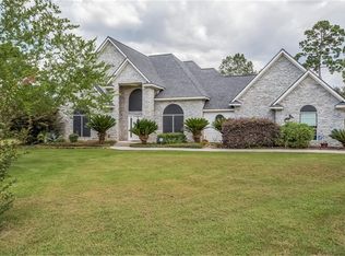 15457 Crown Oaks Dr, Montgomery, TX 77316