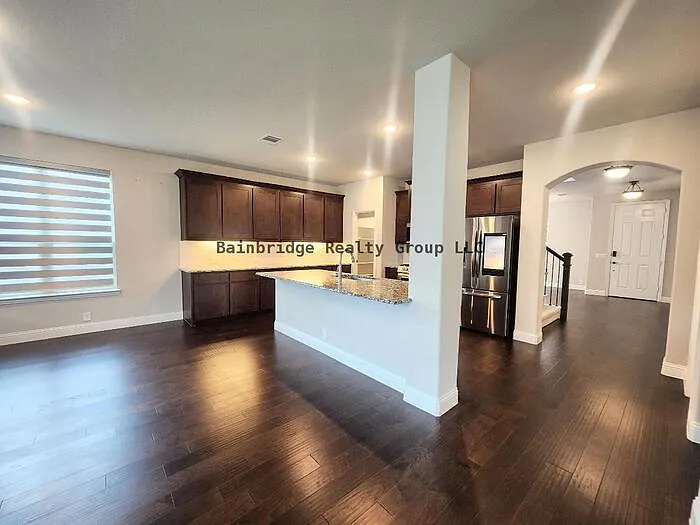 1024 Timber Ridge Dr — Photo 3