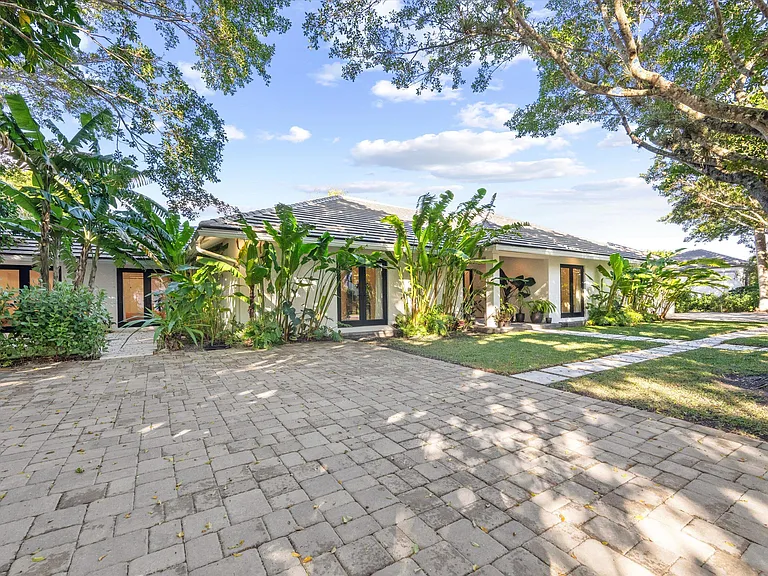 11685 Maidstone Dr — Photo 4