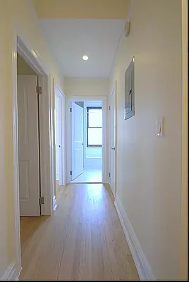 Rented by Manhattan Realty Group | media 2