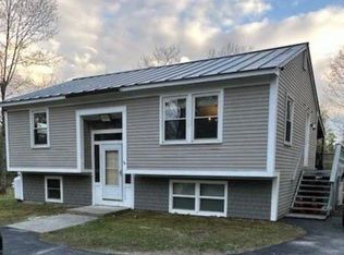 7 Merrimack Cir, Webster, NH 03303