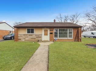 17057 Park Ave, Lansing, IL 60438