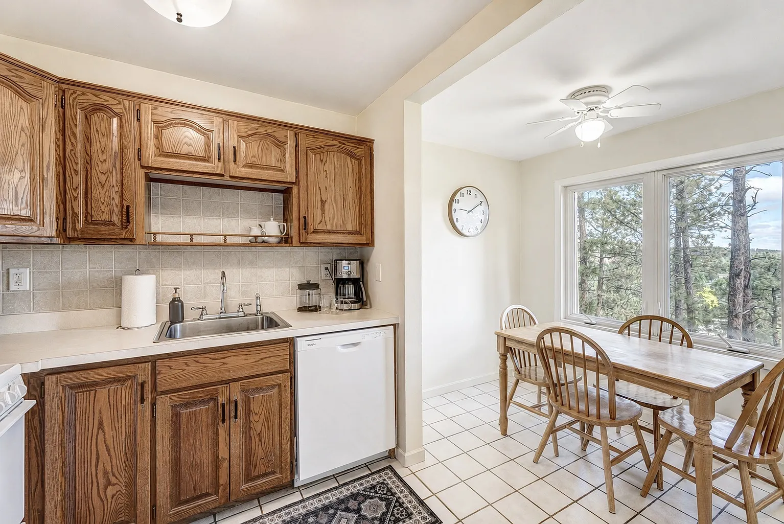 10C Glendale Ln — Photo 4