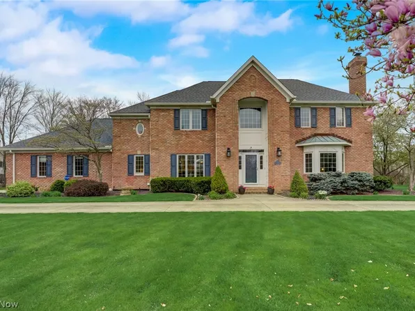 6407 Canterbury Dr, Hudson, OH 44236