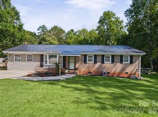 607 Toms Creek Church Rd, Denton, NC 27239