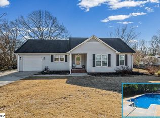 306 Fairdale Dr, Simpsonville, SC 29681