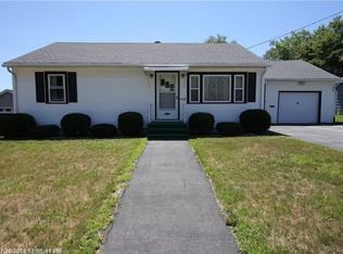 25 Turgeon St, Lewiston, ME 04240