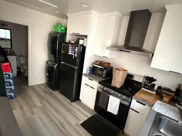 2482 San Francisco Ave #A, Long Beach, CA 90806