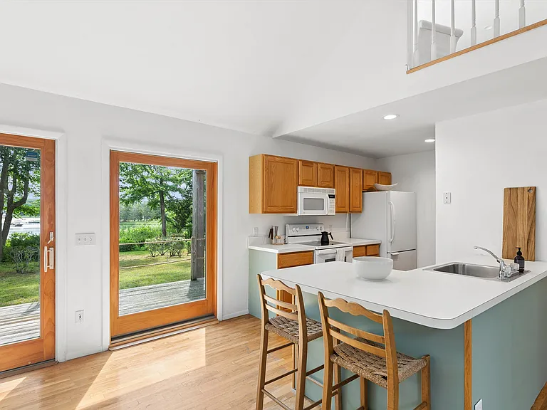 28 Oyster Shores Rd — Photo 11