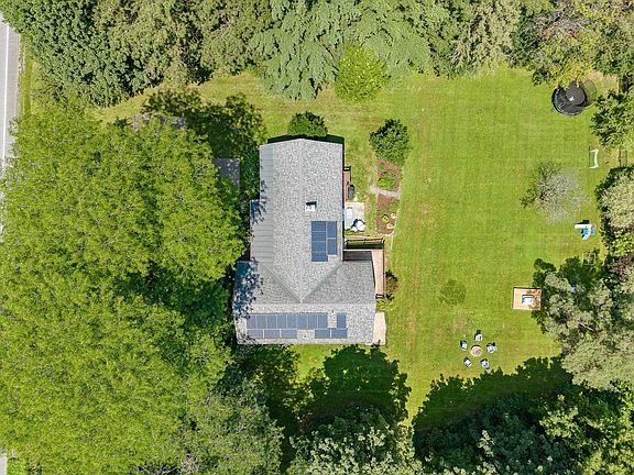4th image of 1450 Hinesburg Road