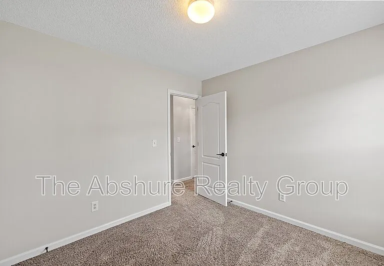 5216 Carriage Pine Dr — Photo 33