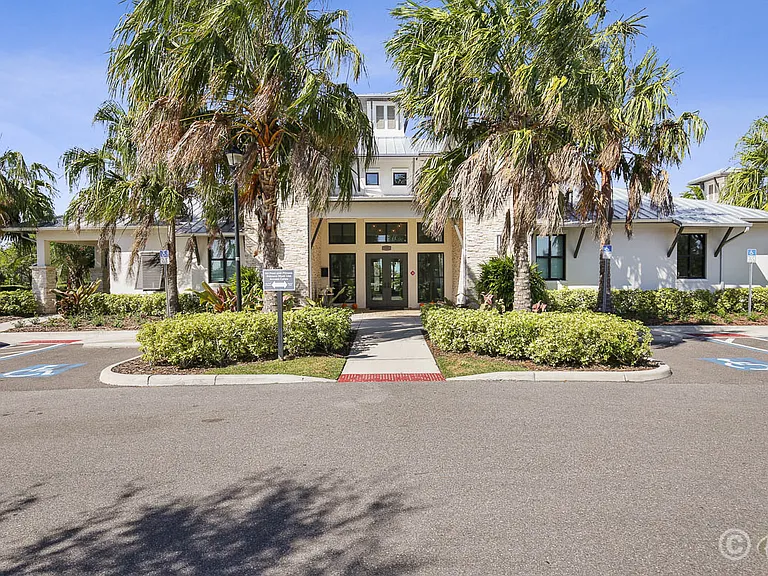 7325 Parkshore Dr — Photo 31