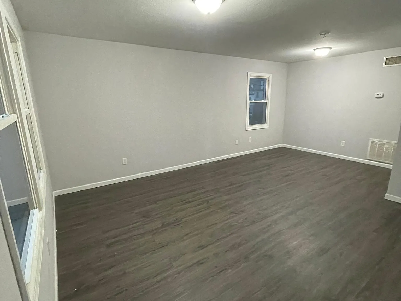 1015 Bloomfield Rd — Photo 1