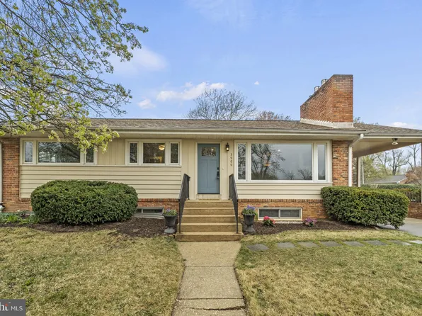 3900 Melvern Pl, Alexandria, VA 22312