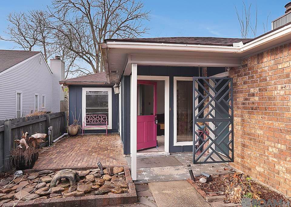 1st image of 15474 Springwood Ave