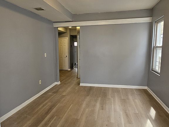 2nd image of 354-356 11th Ave #6