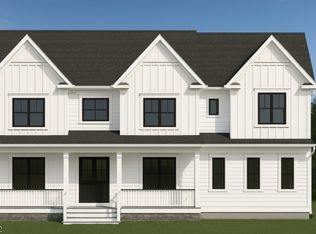 81 Ridge Dr, Livingston, NJ 07039