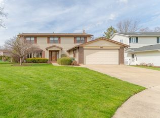 544 Northampton Cir, Elk Grove Village, IL