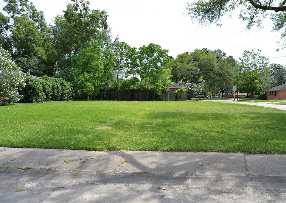 1st image of 613 Arion Ln