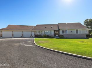 380 Wilson Rd, Yakima, WA 98901