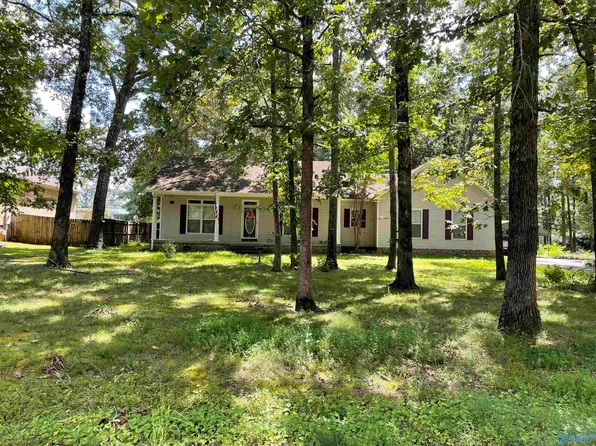 28312 Jessica Dr, Toney, AL 35773