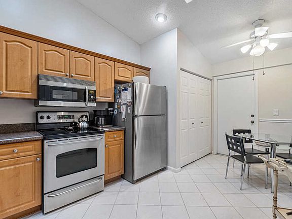 5th image of 9772 Summerbrook Ter APT C