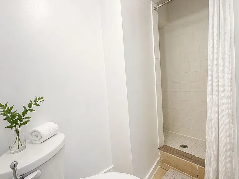 220 Gordon St #14A — Photo 7