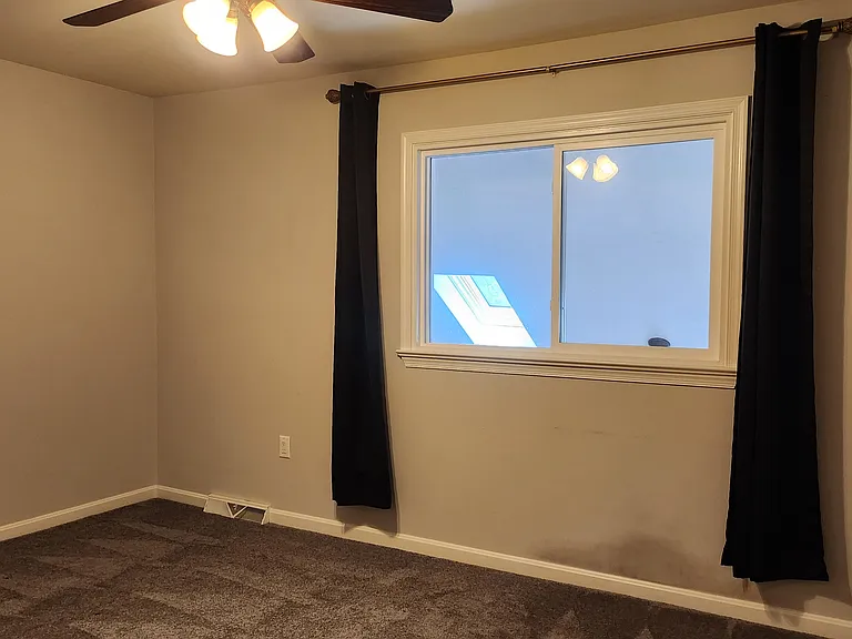 4 Lehoy Forest Dr — Photo 12