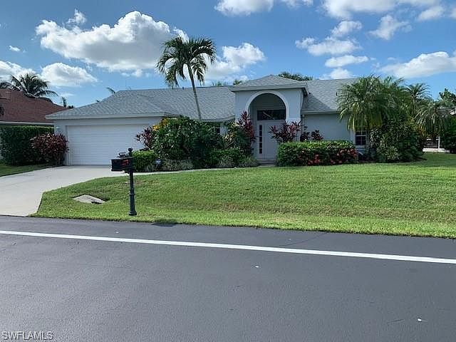 1st image of 1055 Moon Lake Dr
