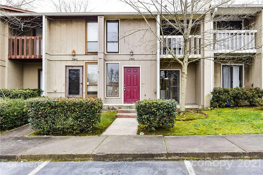 7907 Charter Oak Ln photo 1