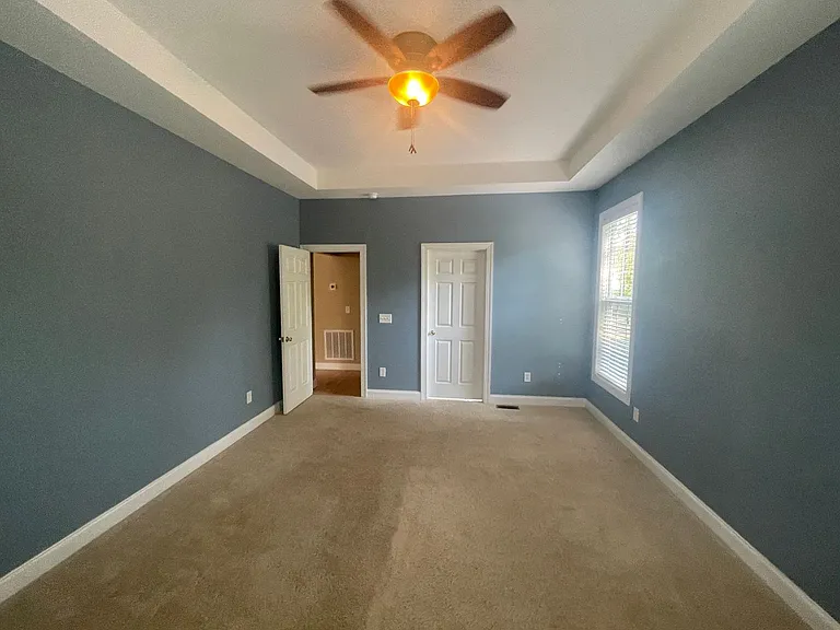 106 Ravenswood Rd — Photo 10
