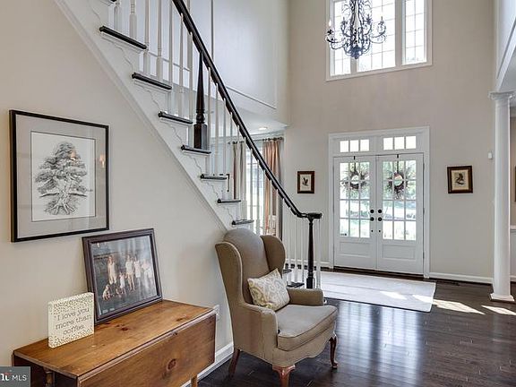 3rd image of 8168 Cottage Rose Ct