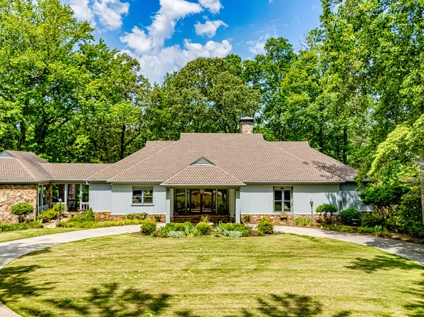 1015 Wahoo Hl, Newnan, GA 30263