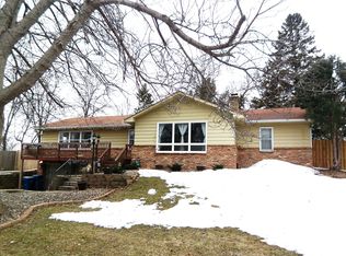 2625 Pilgrim Ln N, Plymouth, MN 55441