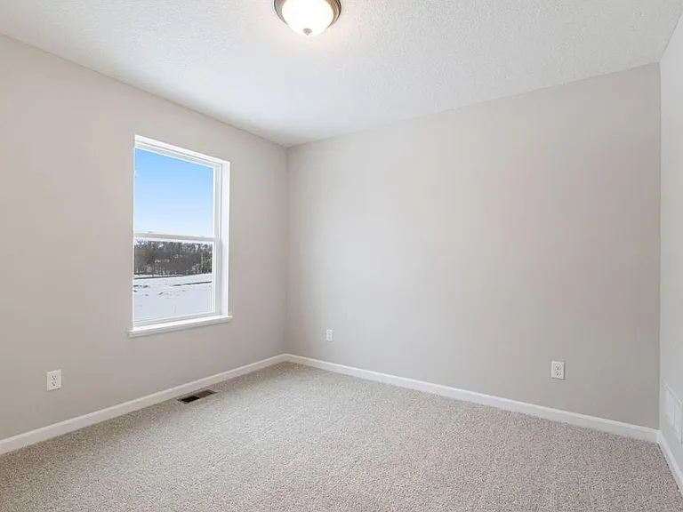 13640 Busch Ln — Photo 5
